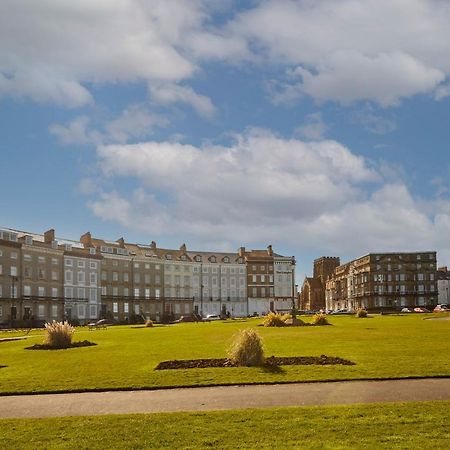 Host & Stay - Number Ten At Carlill Whitby Luaran gambar